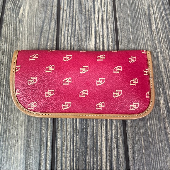 Dooney & Bourke Signature Canvas Leather Trimmed Glasses Case Pink - Picture 1 of 6